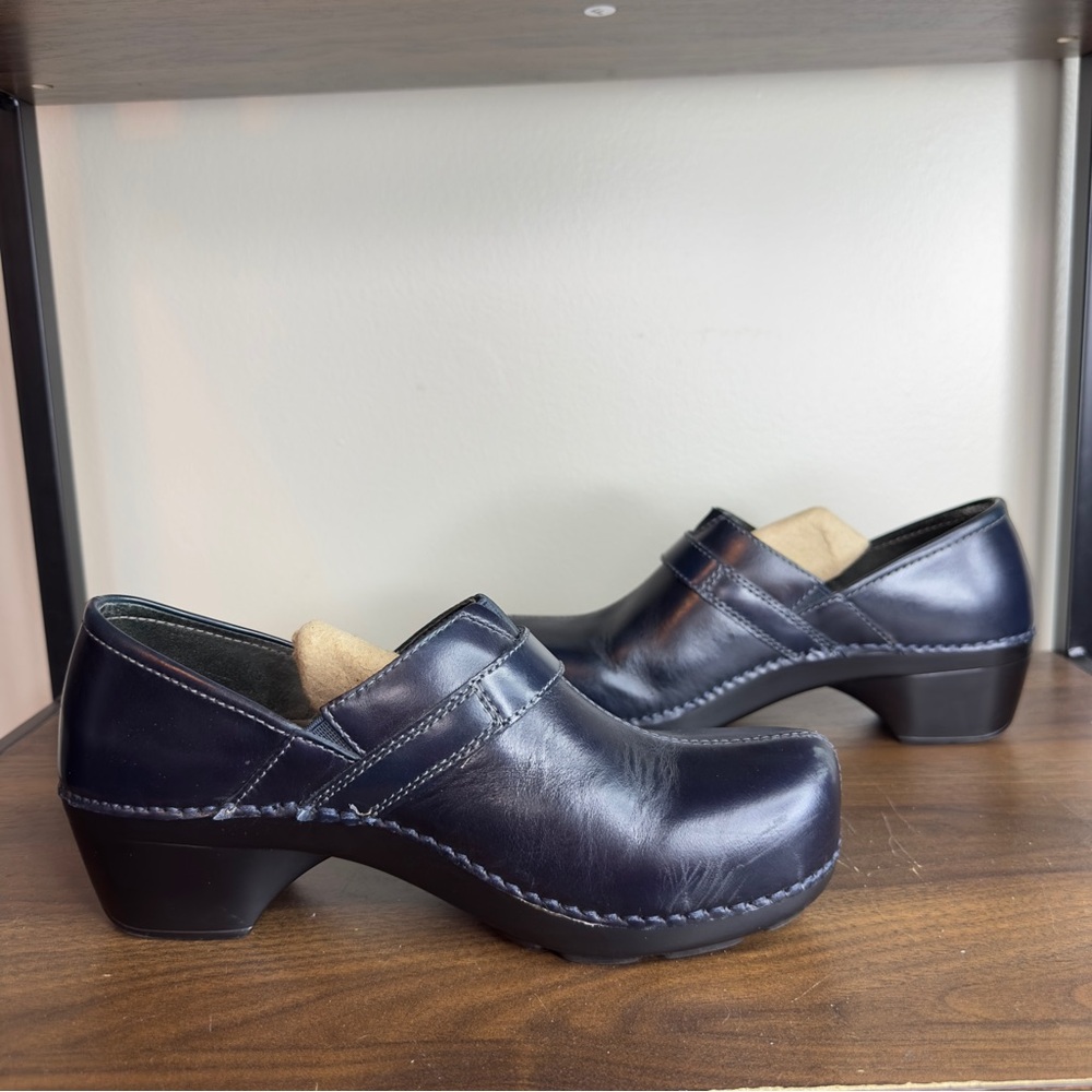 Dansko Black Leather Clogs - Picture 2 of 6